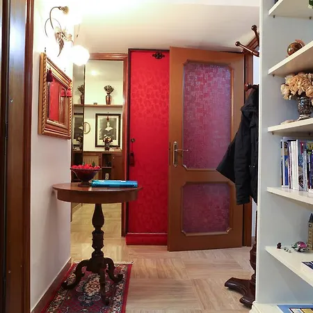 Апартаменты Gioia House *